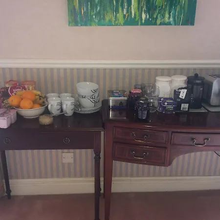 Salwick House 4*