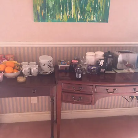 Salwick House 4*